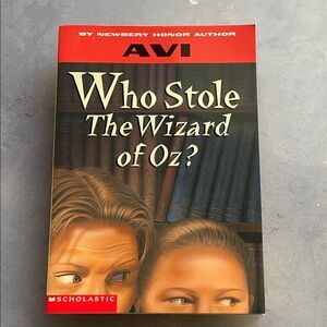 Scholastic 'Who Stole The Wizard of Oz?' Book - Red and Black Cover